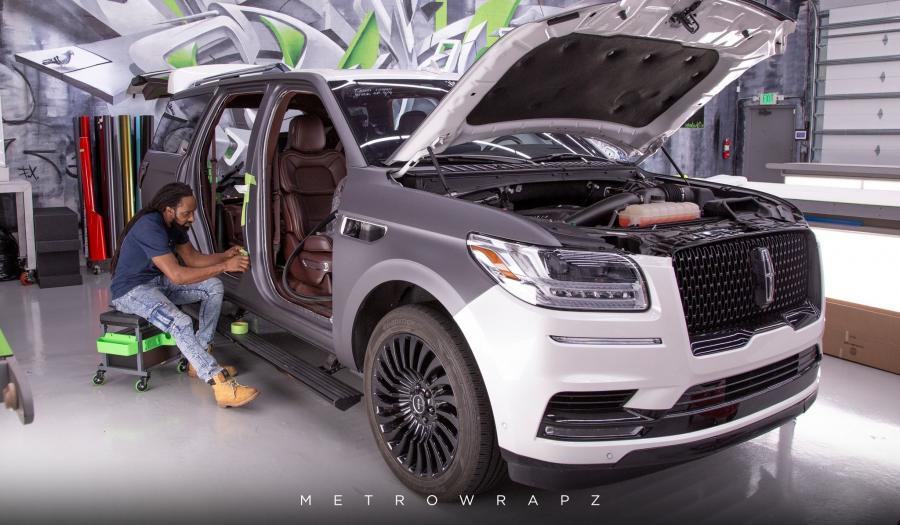 Детали создания Lincoln Navigator by MetroWrapz 2019 года  (фото 9 из 14)